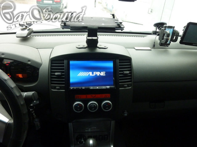 мультимедийная станция ALPINE INE-928R
