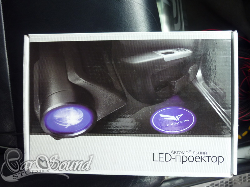 Автомобильный LED проектор