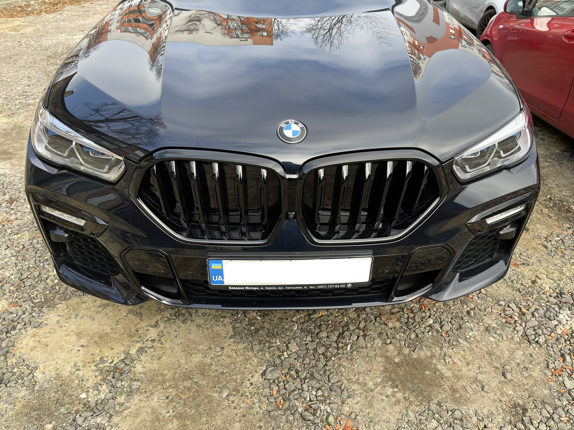 Антихром BMW x6 ноздри в решетке